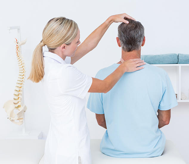 Corona When to Seek Treatment for Neck Pain